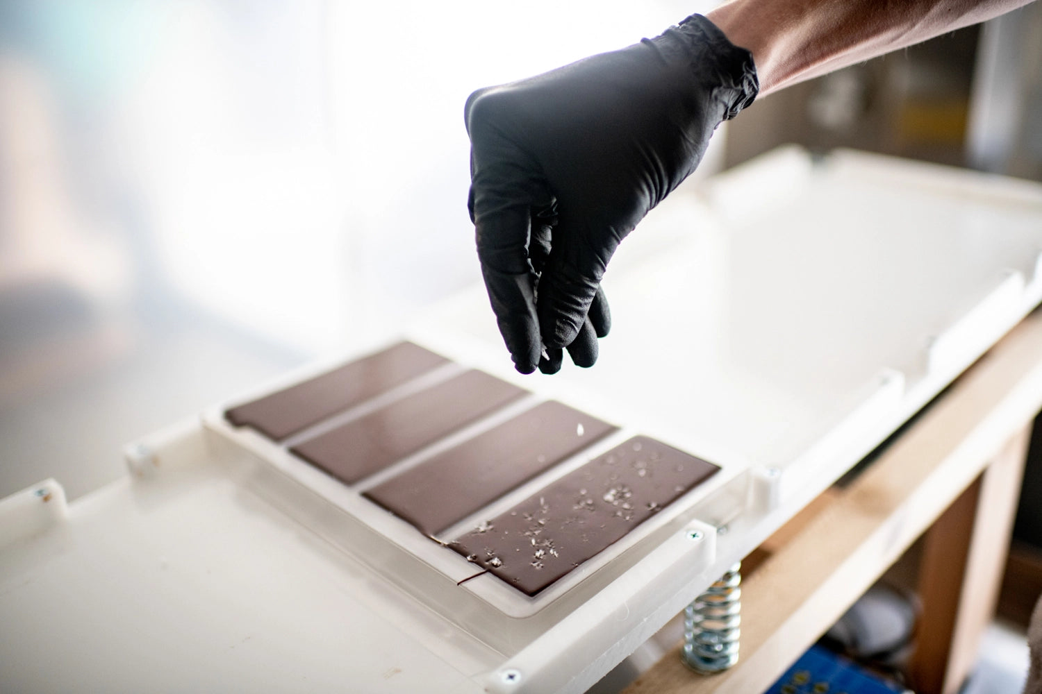 Spinnaker - 70% Dark Colombian Choc & Ghost Chili Salt Flakes